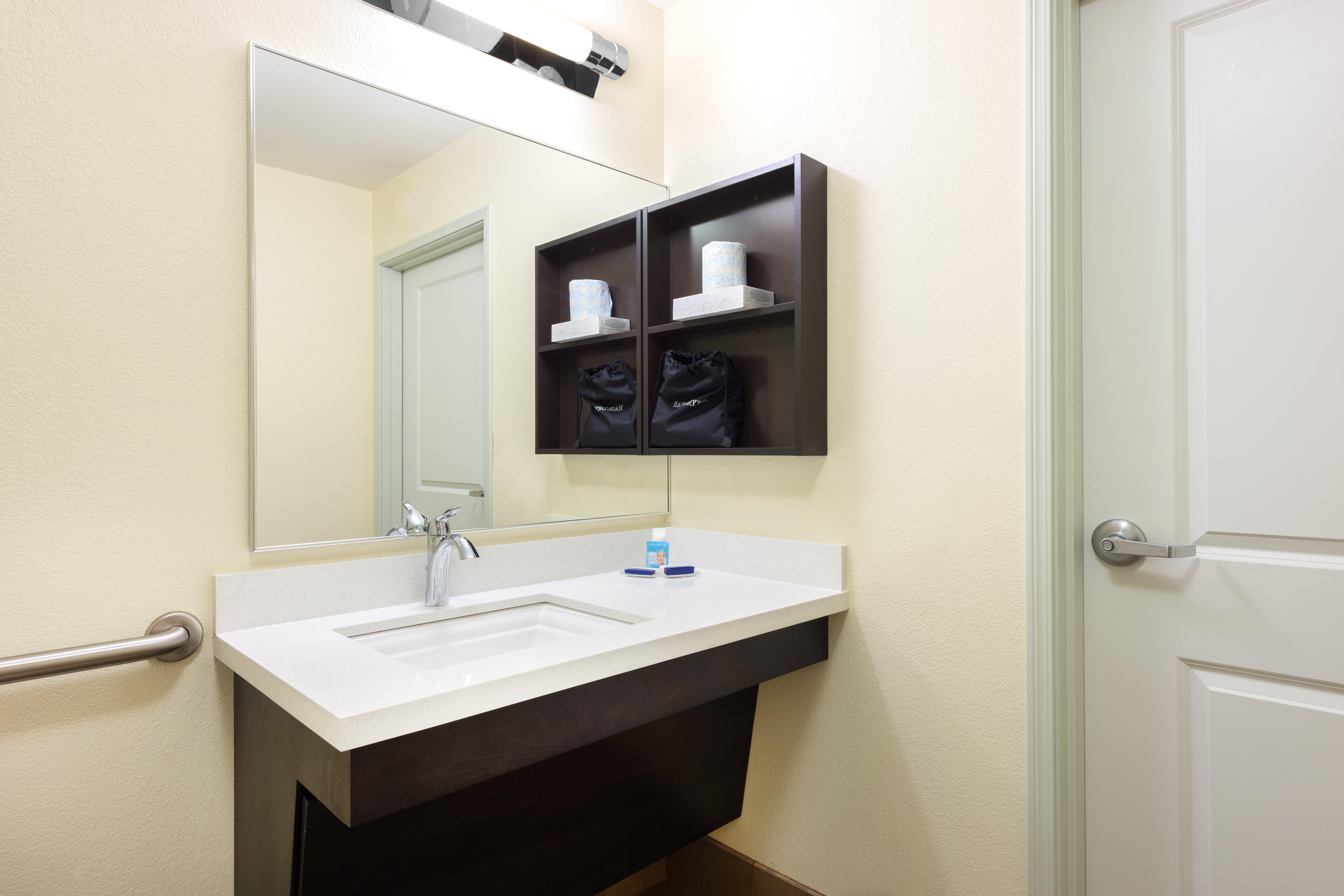 Candlewood Suites Columbia Hwy 63 & I-70 By Ihg Zewnętrze zdjęcie